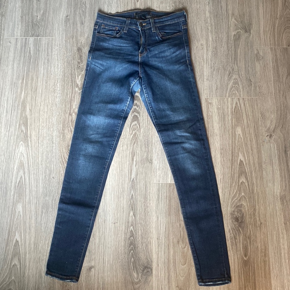 Size 27 high rise Flying Monkey jeans!